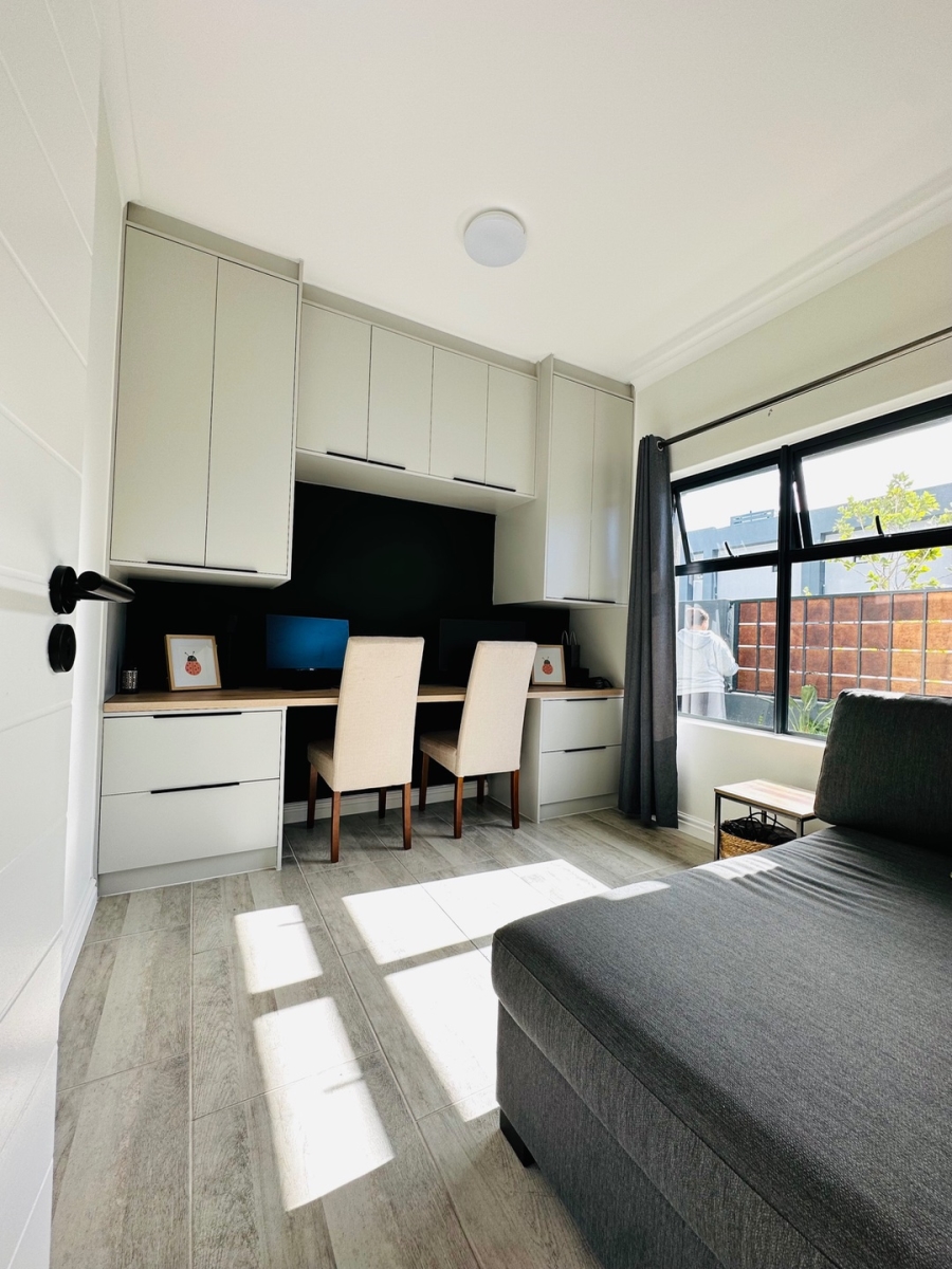 3 Bedroom Property for Sale in Sandown Western Cape